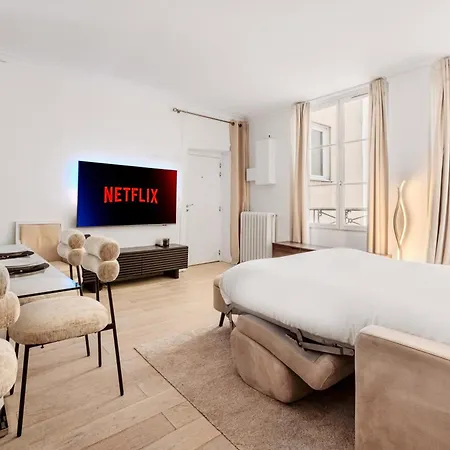 Apartment For 6 Saint-honore *