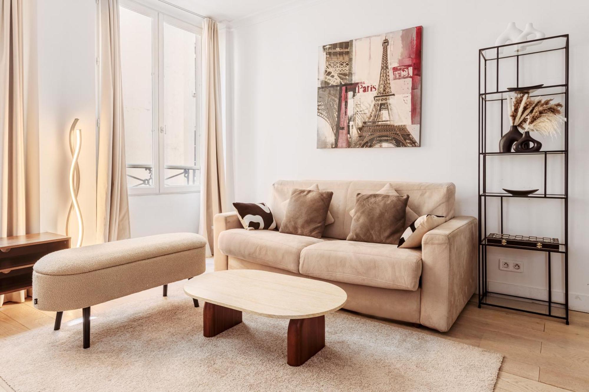 Apartment For 6 Saint-honore *